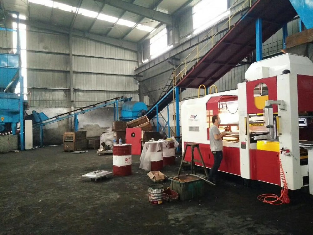 杭州眾恒機械公司610×510全自動無箱造型機順利試產(chǎn)成功！